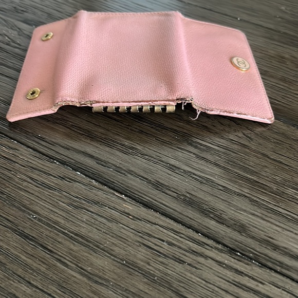 CHANEL Rose Pink Key Case - Picture 11 of 15